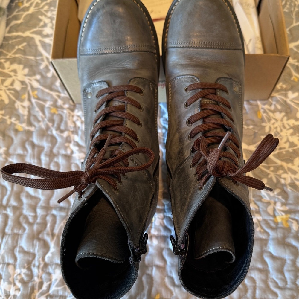 The Iconic Crave Boot from Taos in Steel grey leather - Picture 4 of 9